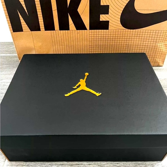 New in box Nike Air Jordan Fadeaway Black Gym Red White basketball shoes Size 11 - Picture 8 of 9